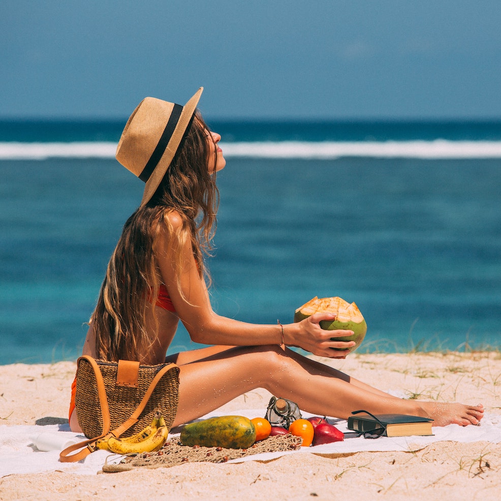 The Health Benefits of Coconut Water: Exploring the Nutritional Properties of this Refreshing Drink